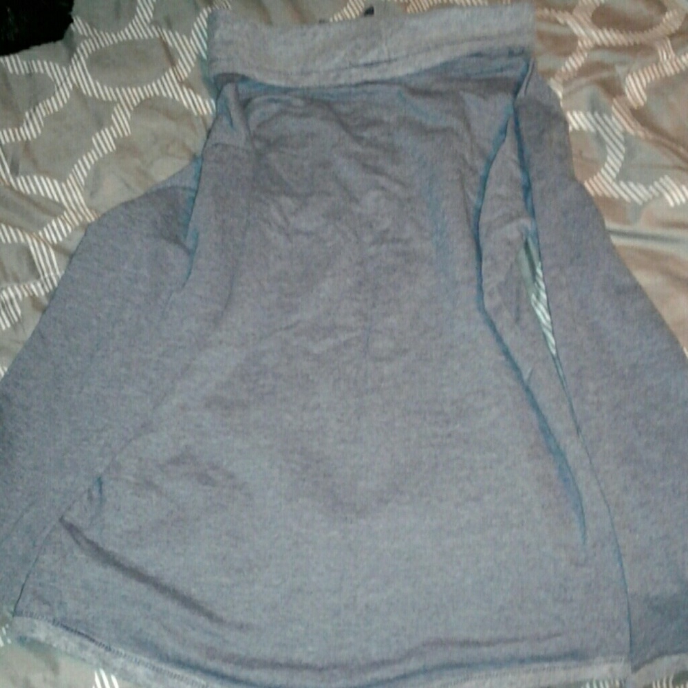 Sweater - Picture 3 of 3